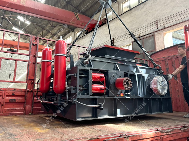 石頭破碎機(jī)_小型石頭破碎機(jī),移動石子粉碎機(jī)價格,圖片/視頻