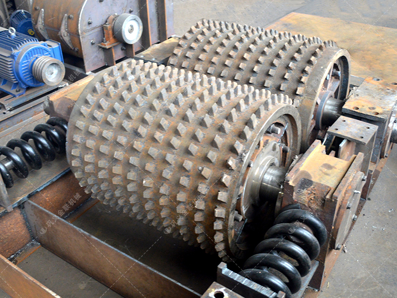 煤矸石破碎專家：狼牙破碎機(jī)在固廢處理中的有哪些獨(dú)特優(yōu)勢(shì)？